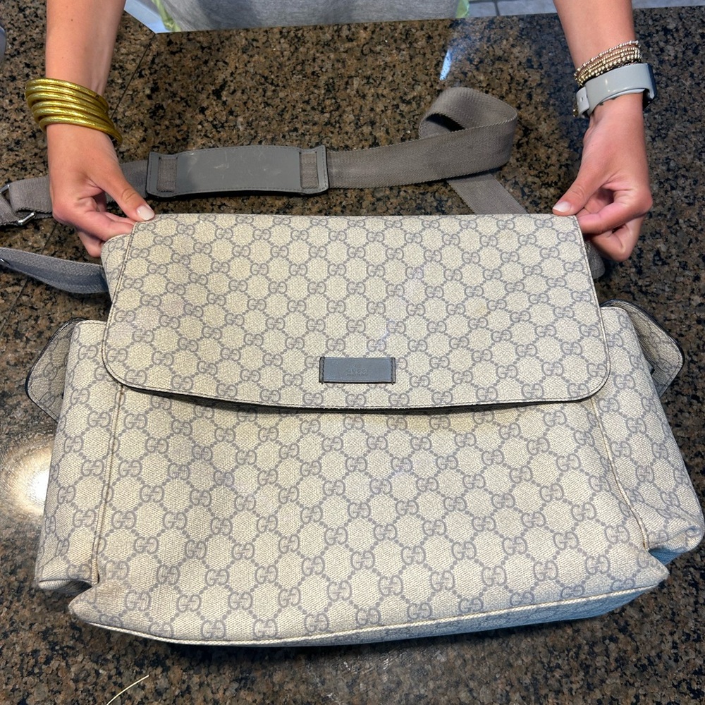 Gucci Beige Messenger Bag